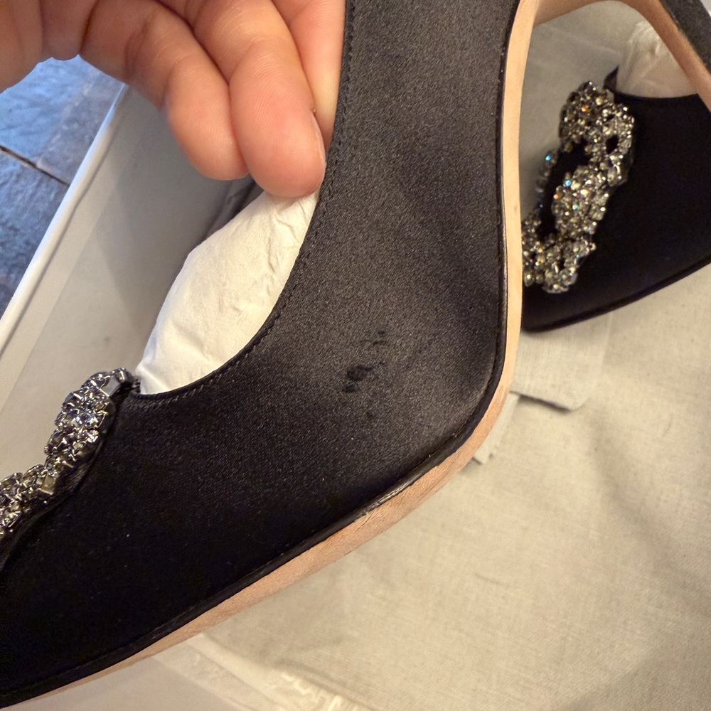 Manolo Blahnik Black Satin Heels Hangisi - Picture 5 of 8
